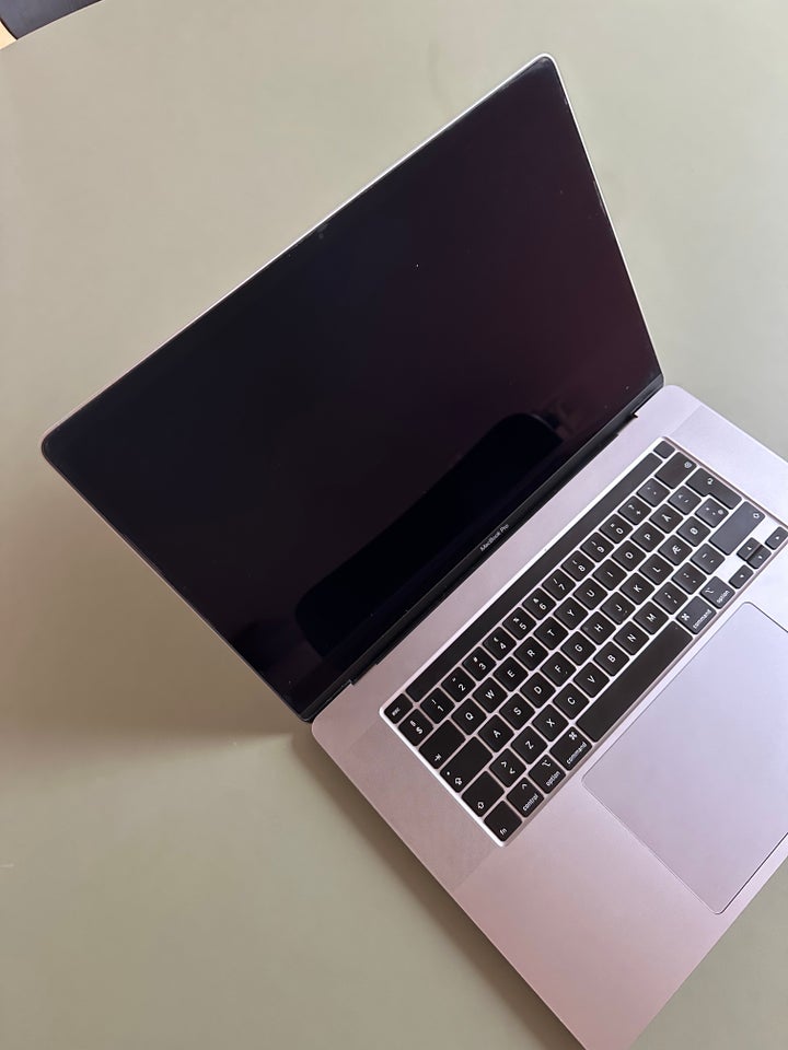 MacBook Pro, 16 inch, 2019