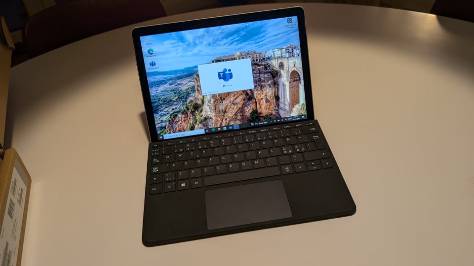 Microsoft Surface Go 2 - STZ-00003,