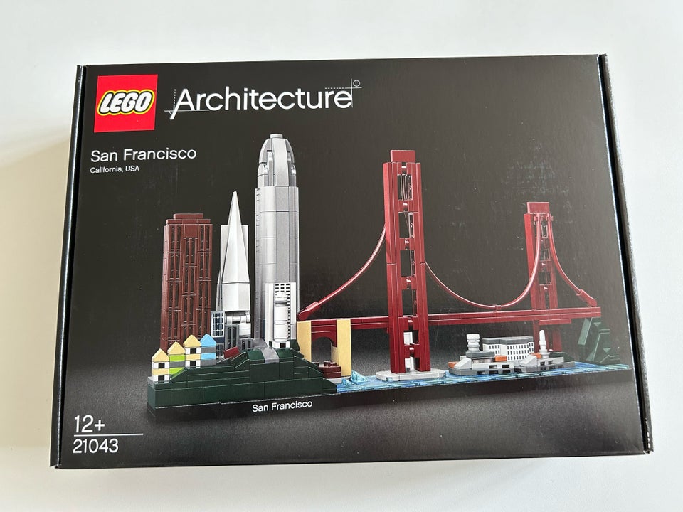 Lego Architecture 21043