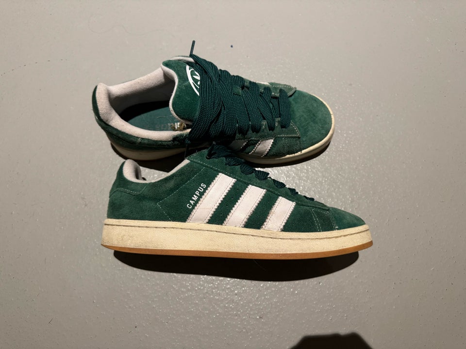 Sneakers Adidas  str 435