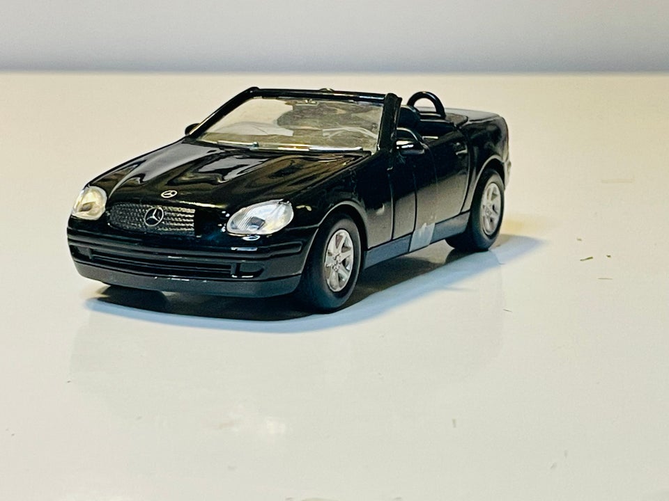 Modelbil, Welly Mercedes-Benz