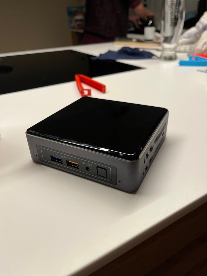 Intel, NUC 7i5BNK, I5-7260U CPU @