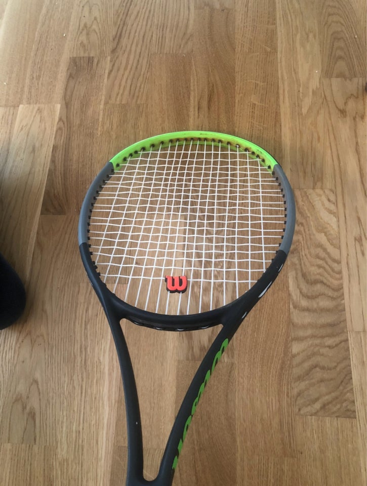 Tennisketsjer