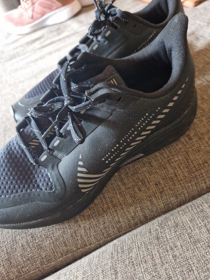 Løbesko Nike Zoom str 40