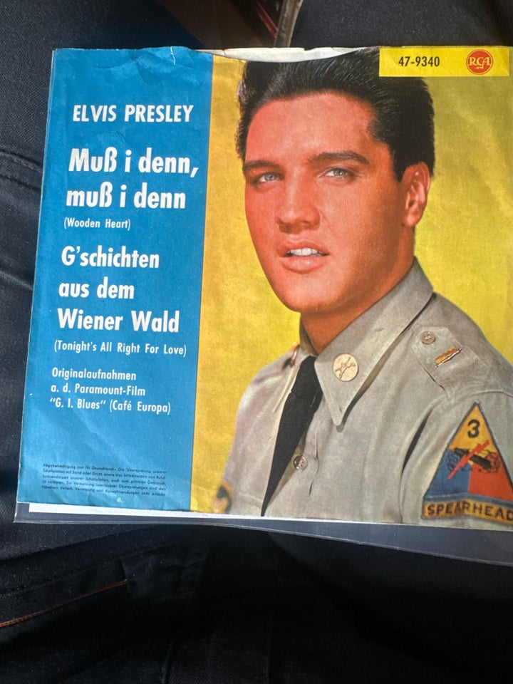 Single, Elvis Presley