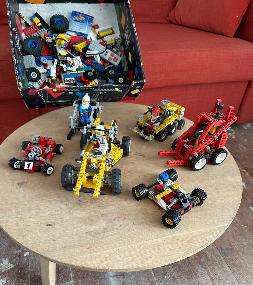 Lego Technic, En kasse med diverse