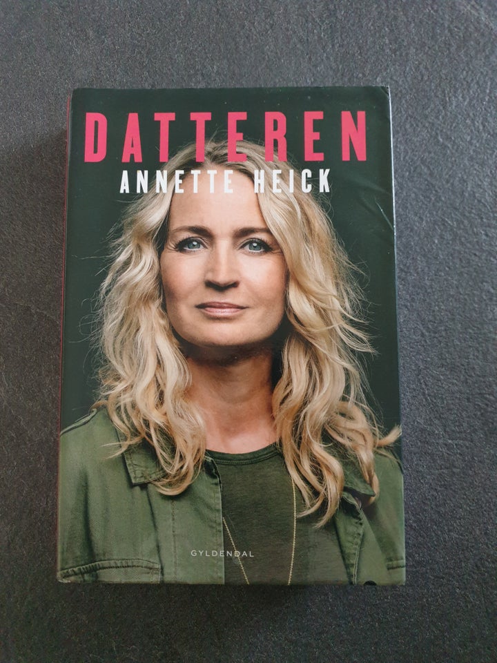 Datteren, Annette Heick