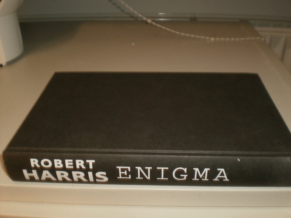 Enigma, Af Stephen Harper, genre: