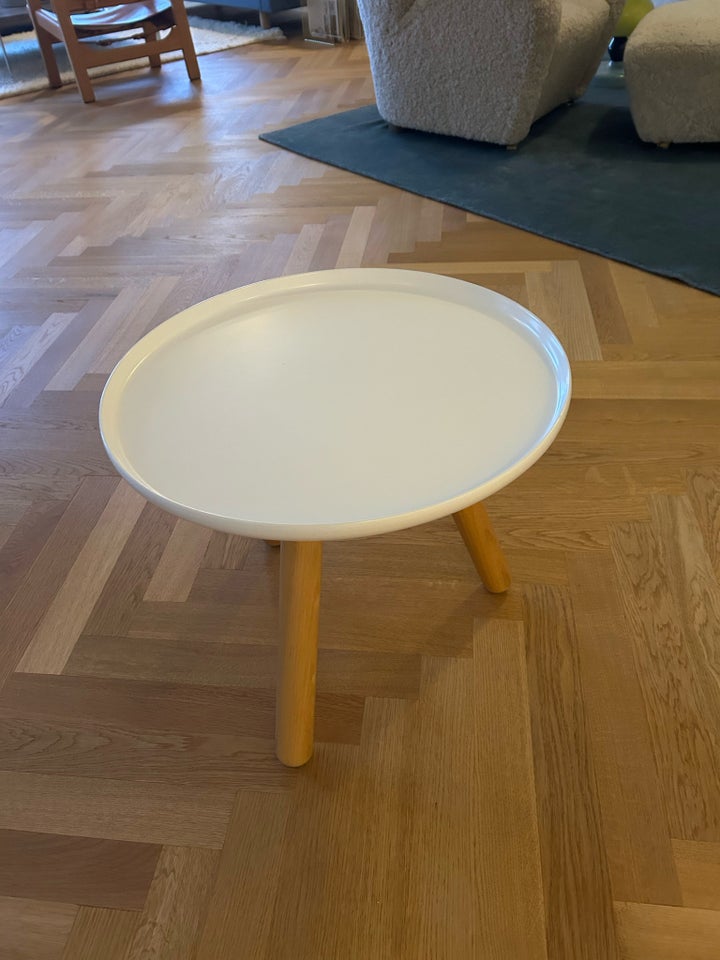 Normann Copenhagen, Sofabord