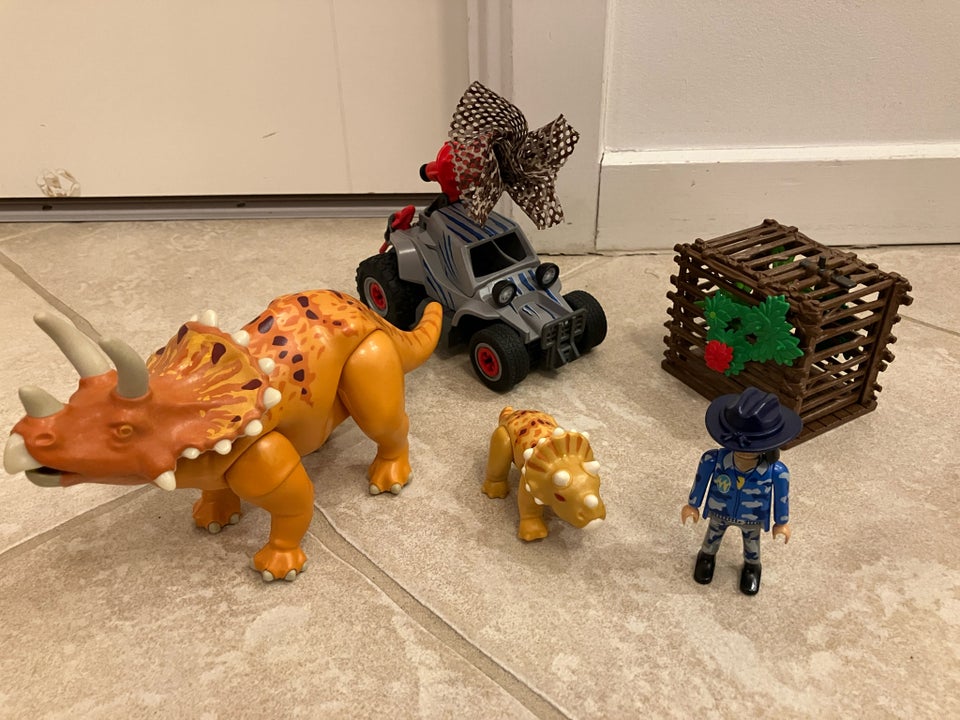 Playmobil, Triceratops med unge og