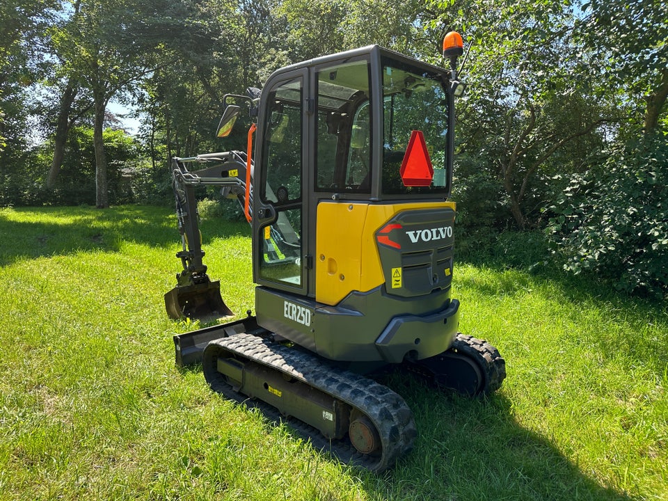 Minigraver, Volvo ECR25D