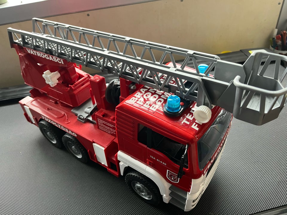 Bruder fire truck Big  Bruder