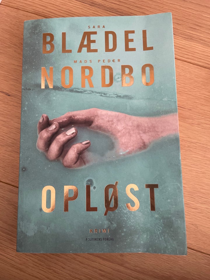 Opløst , Sara Blædel, genre: krimi