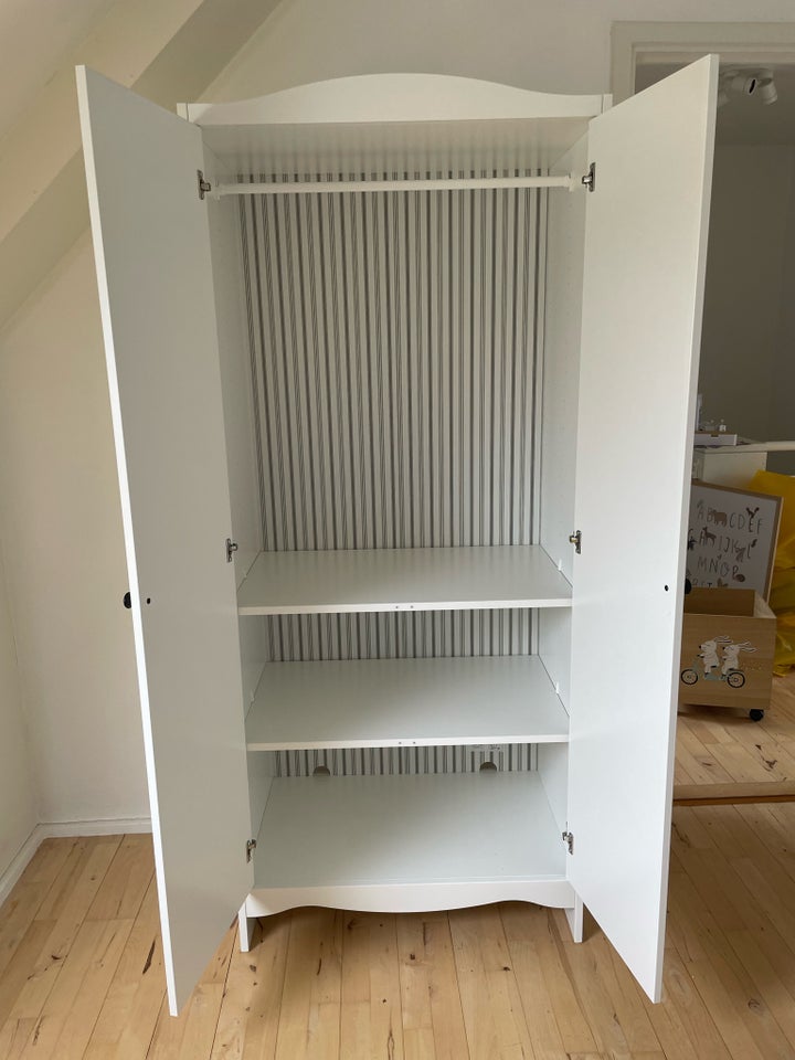 Garderobeskab IKEA b: 80 d: 50 h: