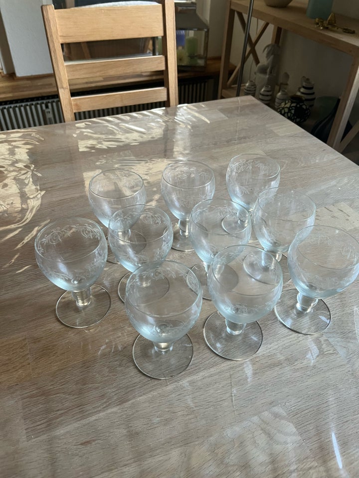 Glas, Vinglas, Ukendt