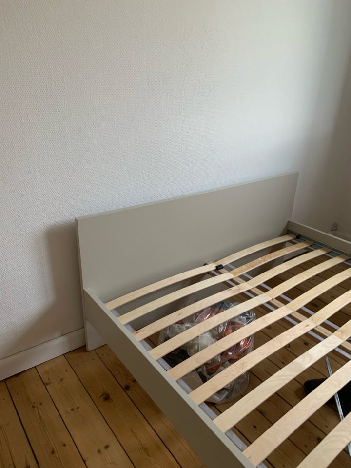 Sengeramme, Ikea , b: 140 l: 200