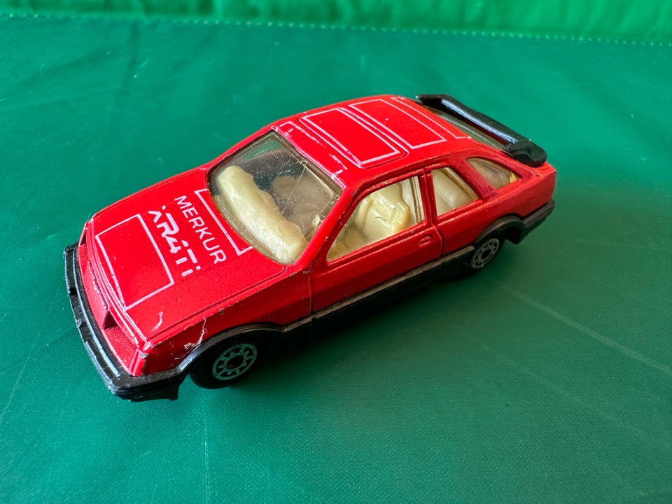 Modelbil Ford sierra Merkur xr4ti