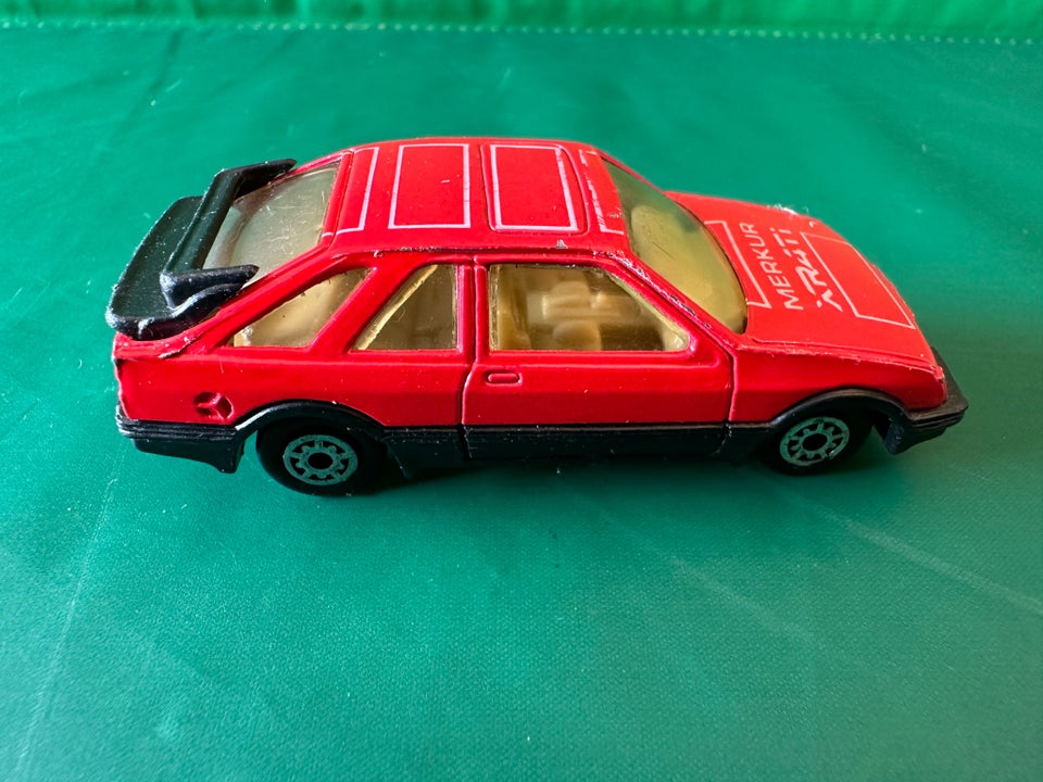 Modelbil Ford sierra Merkur xr4ti