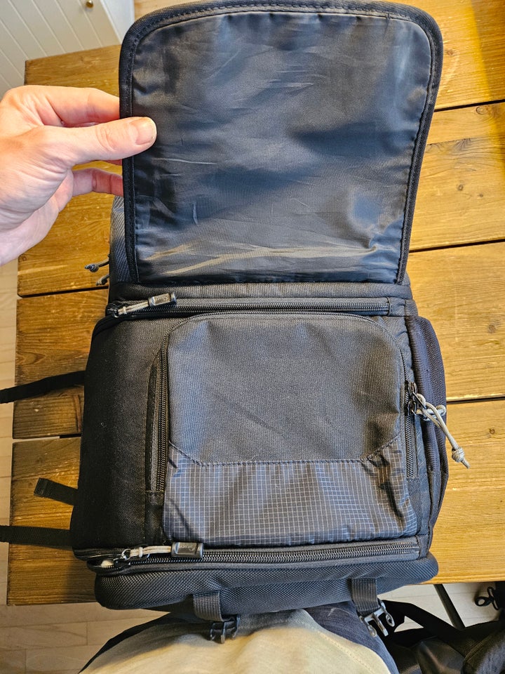 Lowepro Fastpack bp 250 aw 2,