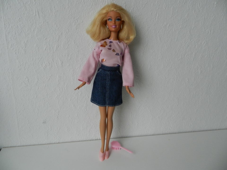 Barbie, Tøj til Barbie.