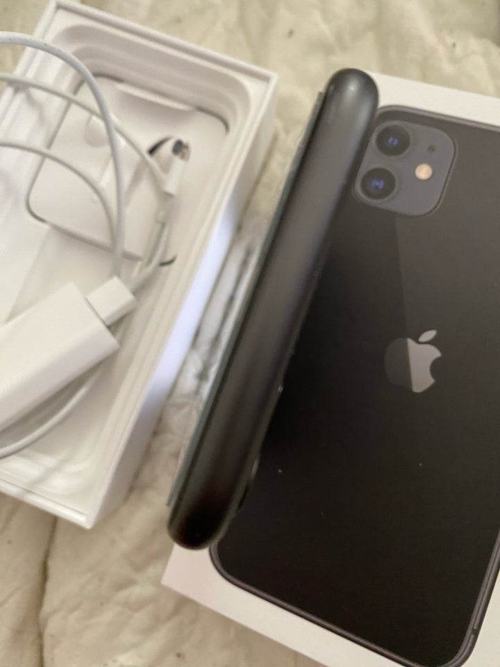 iPhone 11, 128 GB, sort