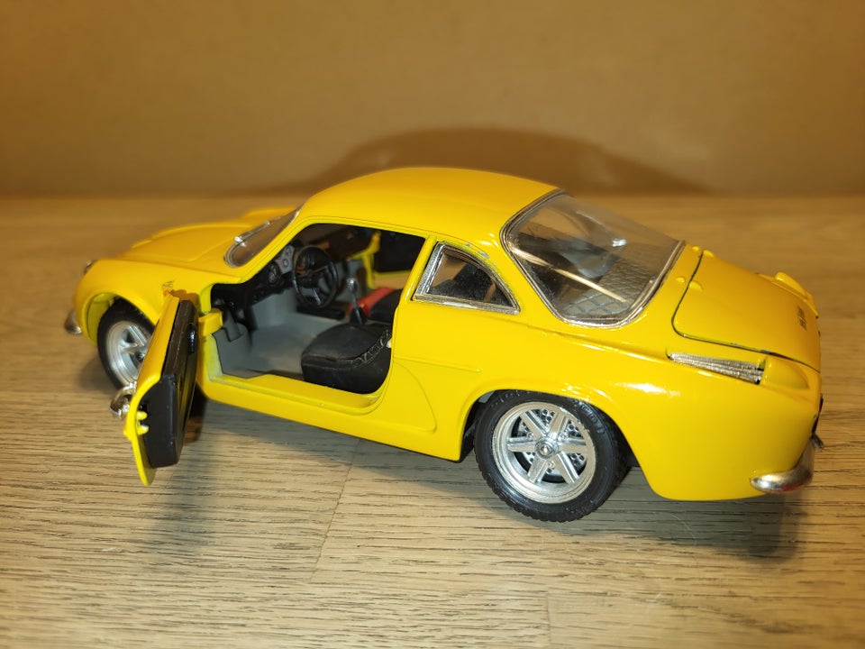 Modellastbil, Renault Alpine A110