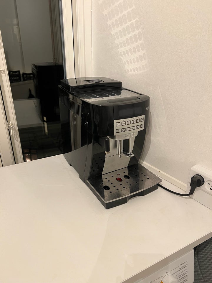 Kaffemaskine, DeLonghi