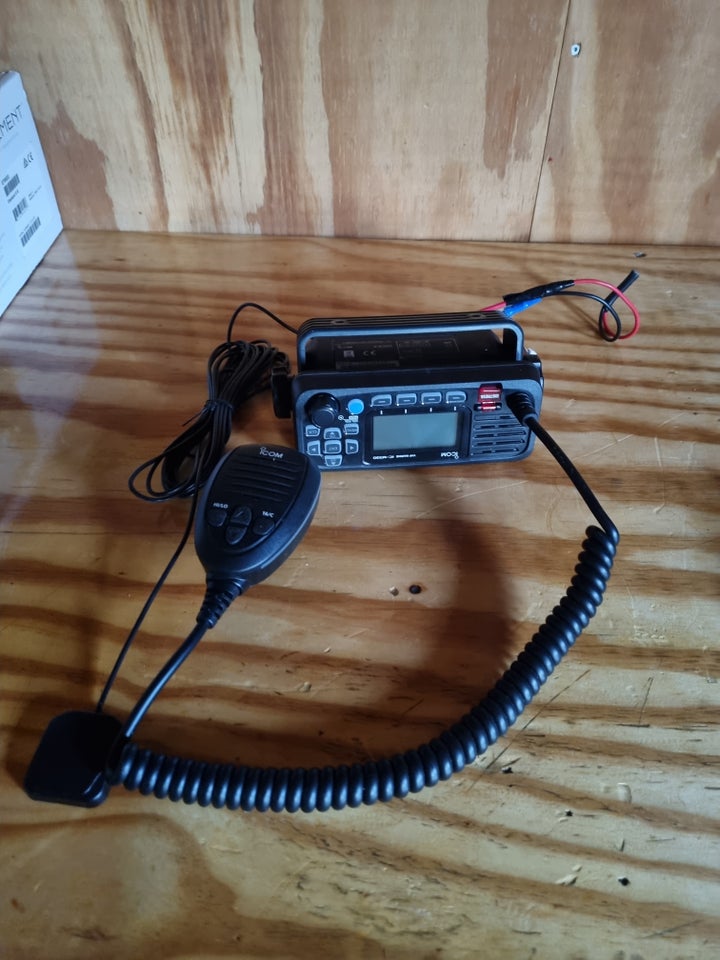 Icom IC-M330GE med indbygge...