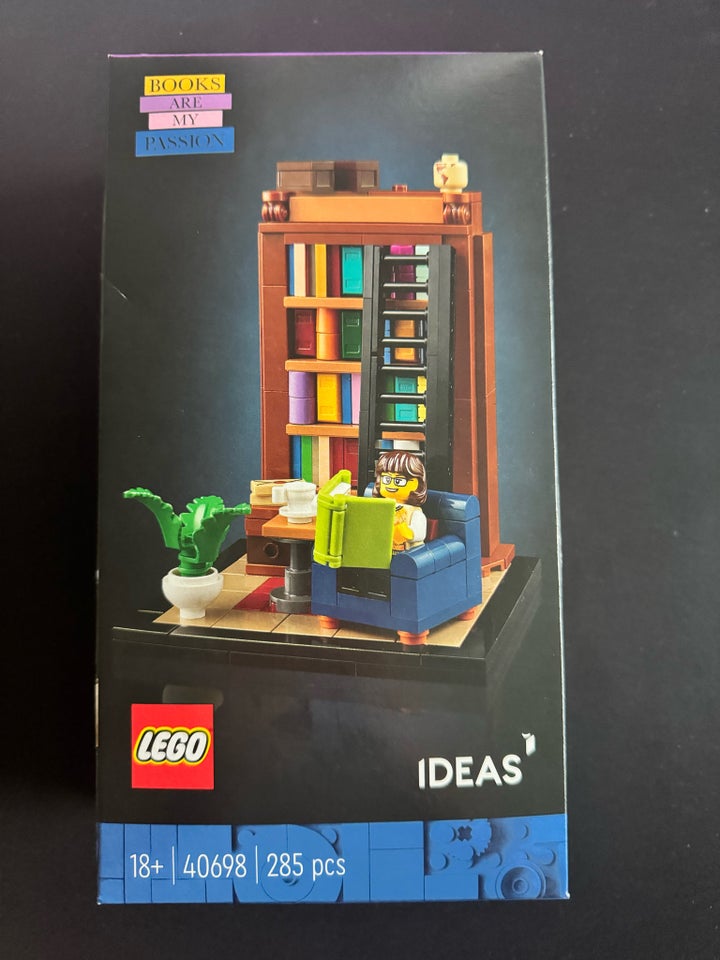 Lego Ideas, LEGO Ideas 40698 Books