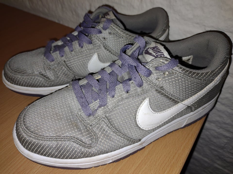 Sneakers, str. 40,5, Nike