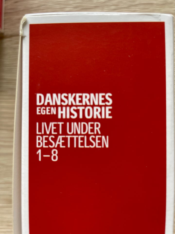 Danskernes egen historie,