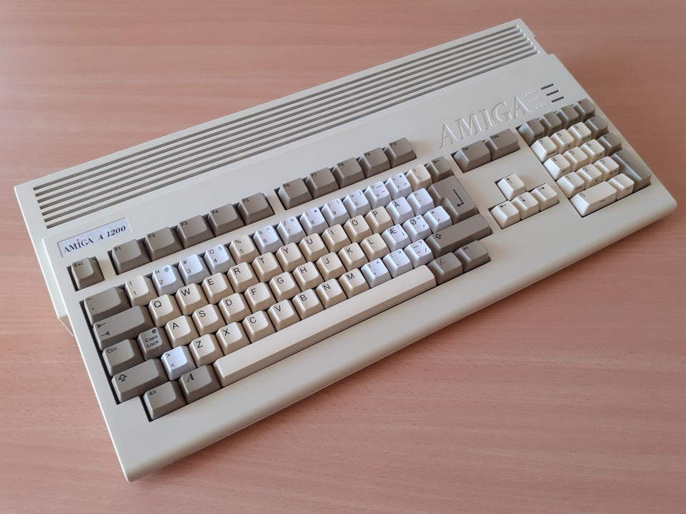 Escom Amiga 1200 arkademaskine