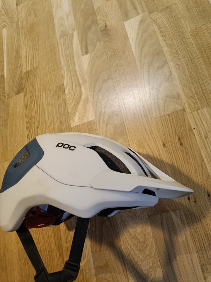 Cykelhjelm POC Axion Race MIPS