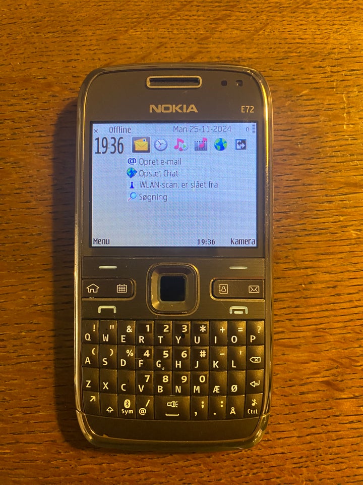 Nokia E72, God