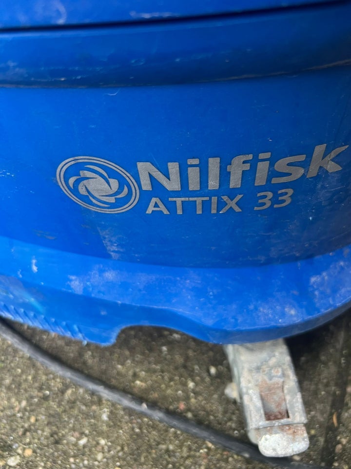 Nilfisk  Attix 33