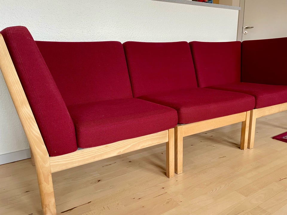 Hans J. Wegner, Sofa, mondul