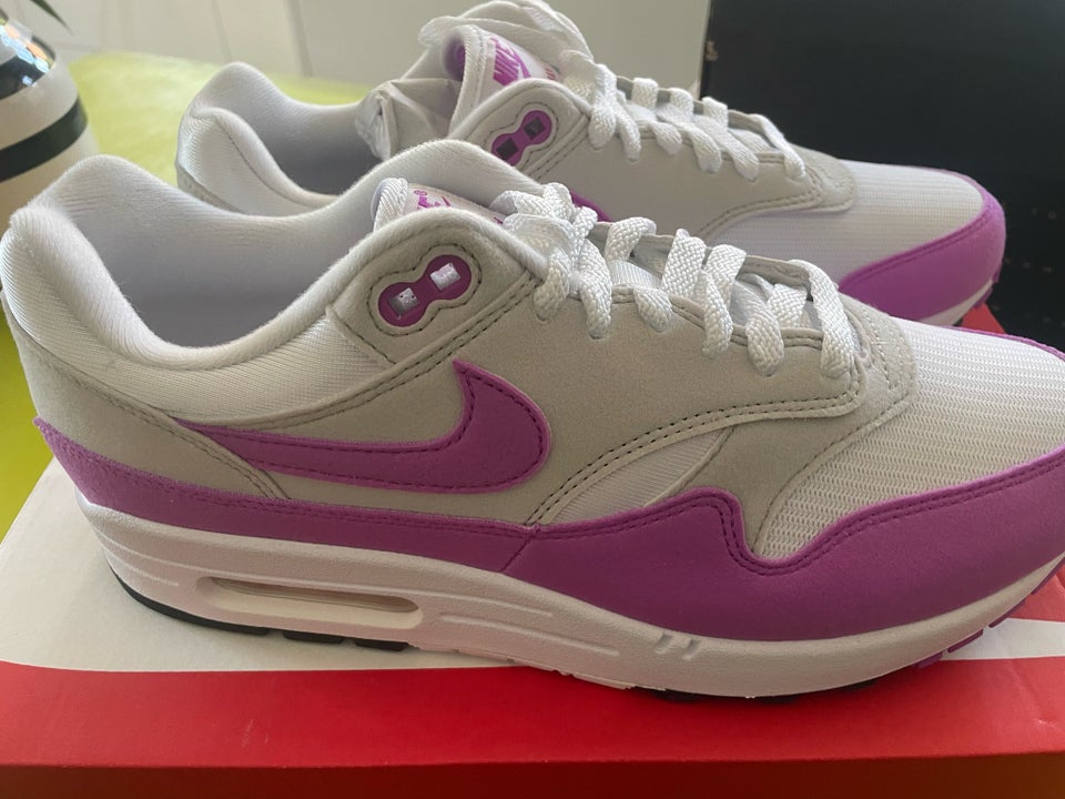 Sneakers, Nike Air Max 1, str. 42,5