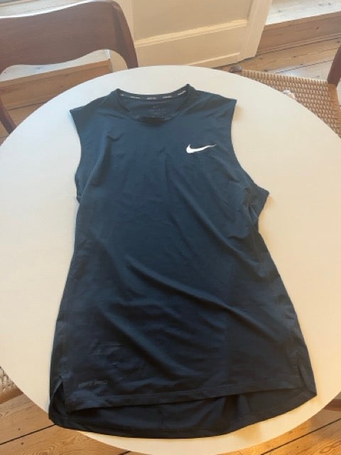 Fitnesstøj nike str XL