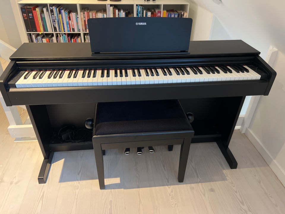 Elklaver, Yamaha, Arius YDP-143