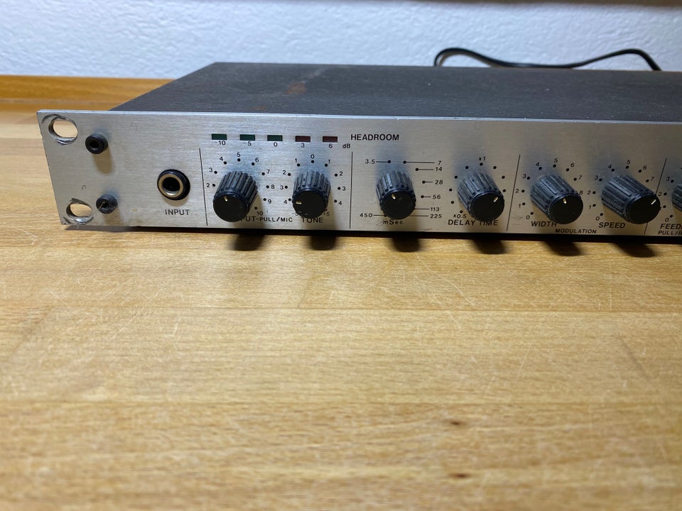 Digital Delay, Chaser DE-1200