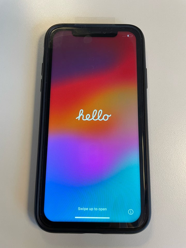 iPhone XR, 128 GB, sort