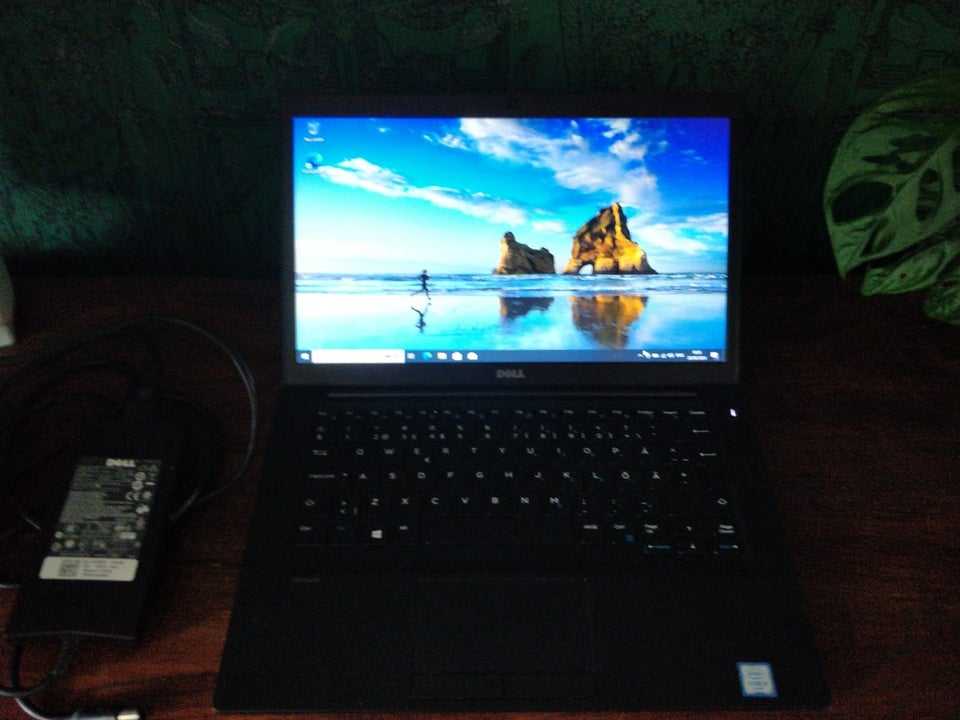 Dell Latitude 7480, 2.4 GHz, 8 GB ram