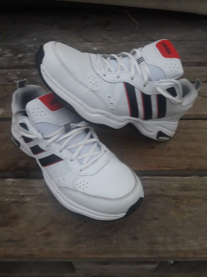 Sneakers Adidas str 45