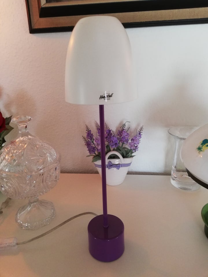 Lampe, Herstal