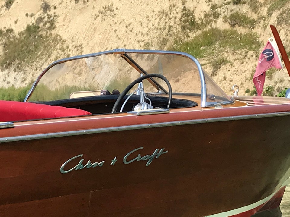 Chris Craft Capri 19