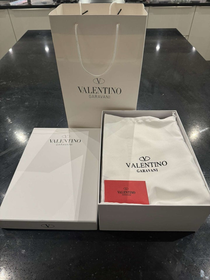 Sneakers, Valentino , str. 46