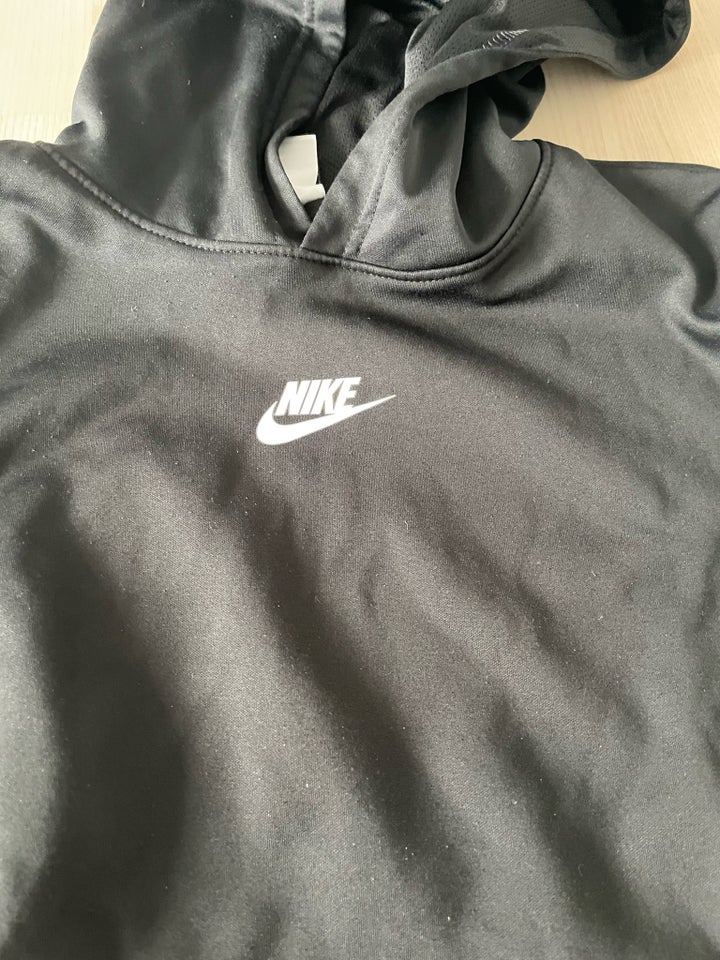 Sweater, Sweater, Nike