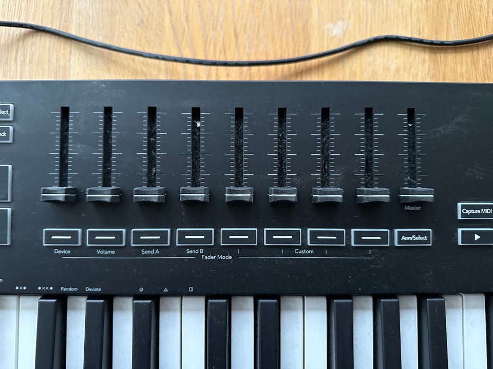 Keyboard, Novation Launchkey 49