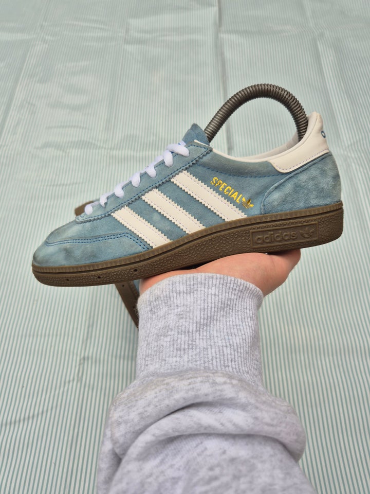 Sneakers, str. 36,5, Adidas