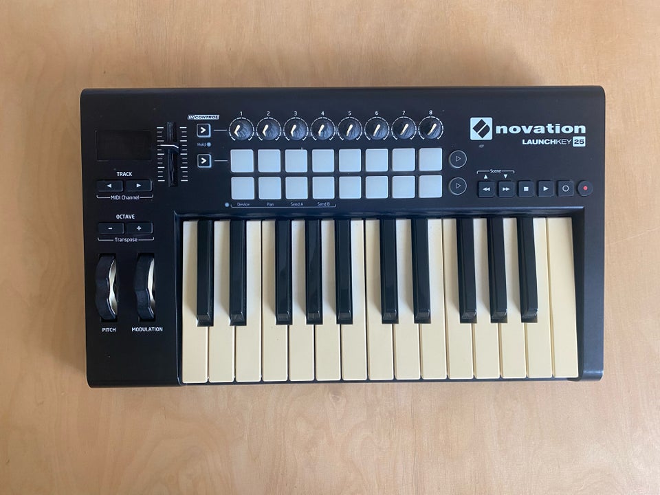 Novation launchkey 25, Novation